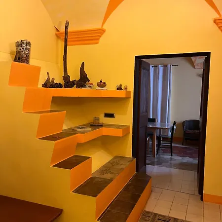 Le In Pietra Finalborgo * Финале Лигуре