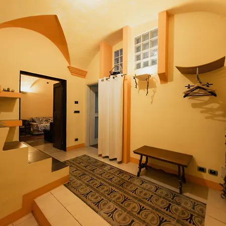 Le In Pietra Finalborgo 피날레리구레