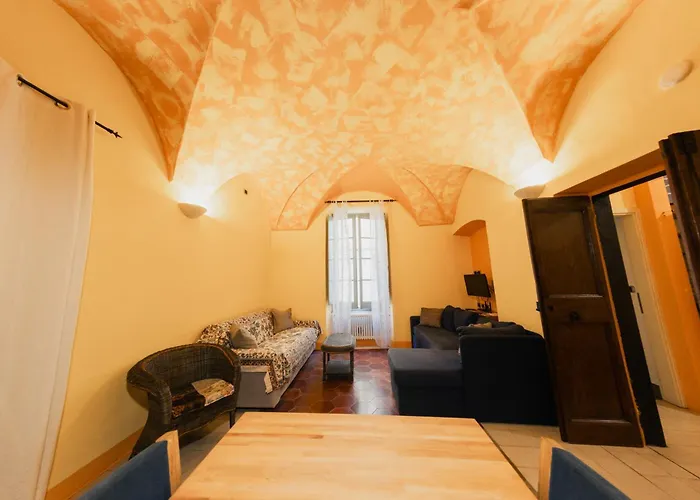 Le In Pietra Finalborgo